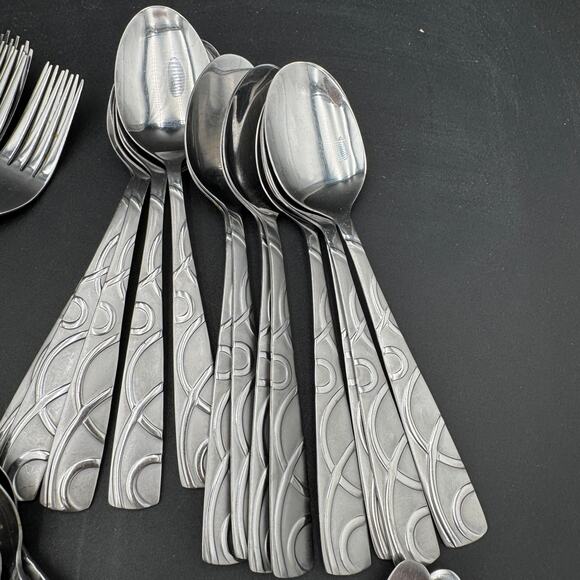 56 Pieces Cambridge Conquest Circles Stainless Flatware - Picture 6 of 8